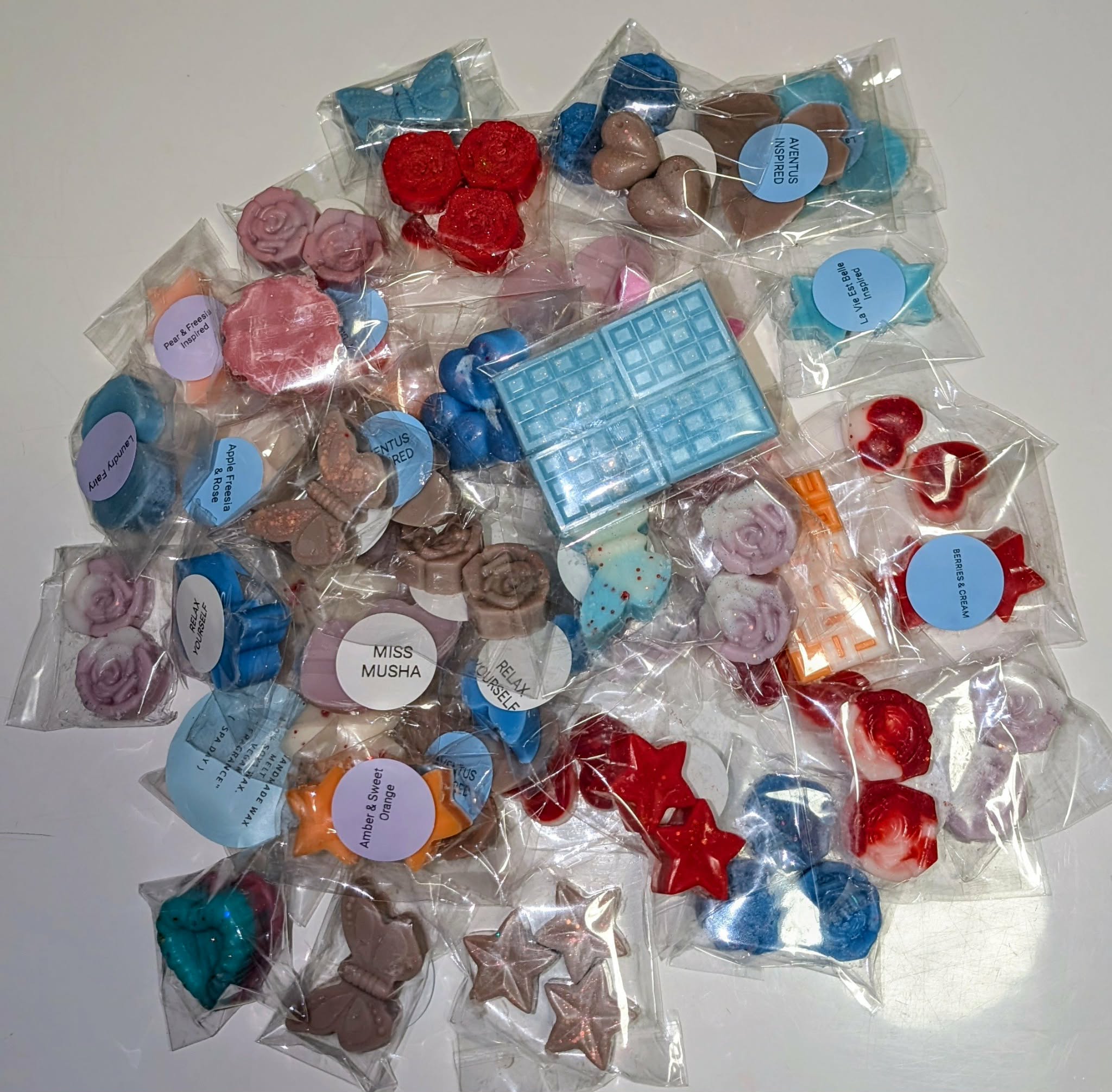 Large Handmade Wax Melt Sample Box 30pcs. Different Scents And Shapes Of Wax Melts - Image 6