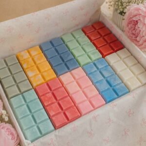 20Pcs Luxury 27g  Snap Bars Mystery Box